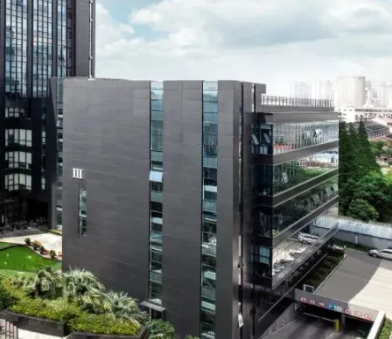 智慧校园建设背景下福州教务管理系统的技术选型与功能对比分析